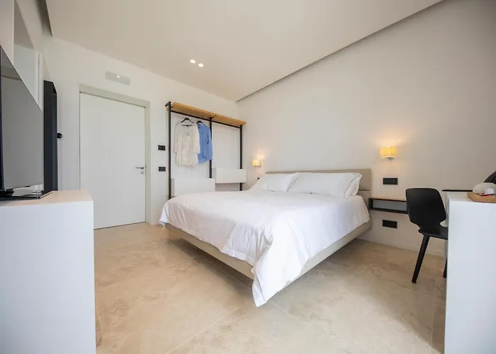 Abelia Sea 4* Чефалу