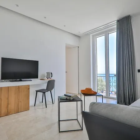 Abelia Sea Гостевой дом Чефалу